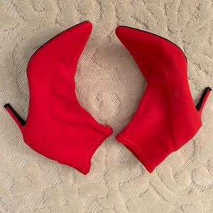 Red sock booties ❤️
